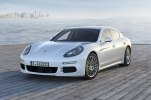   Porsche Panamera   -  1