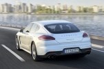   Porsche Panamera   -  2