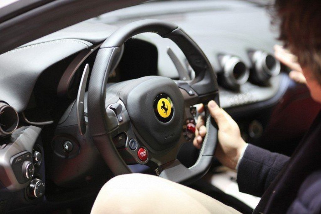 Ferrari полиция майами