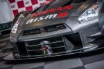 Nissan представил для японского чемпионата новый гоночный GT-R - фото 17