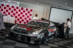 Nissan представил для японского чемпионата новый гоночный GT-R - фото 9