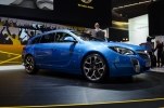  Opel Insignia      -  1