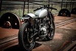  Yamaha SR400 -  2