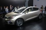 Geely Emgrand Cross Concept    -  4