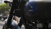 10  Triumph T100 Bonneville Avirex -  6