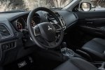 Mitsubishi Outlander Sport   2,4-  -  15