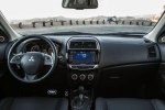 Mitsubishi Outlander Sport   2,4-  -  17