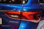 Toyota Avensis     -  5