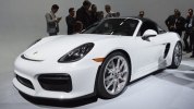   Porsche Boxster Spyder  - -  2