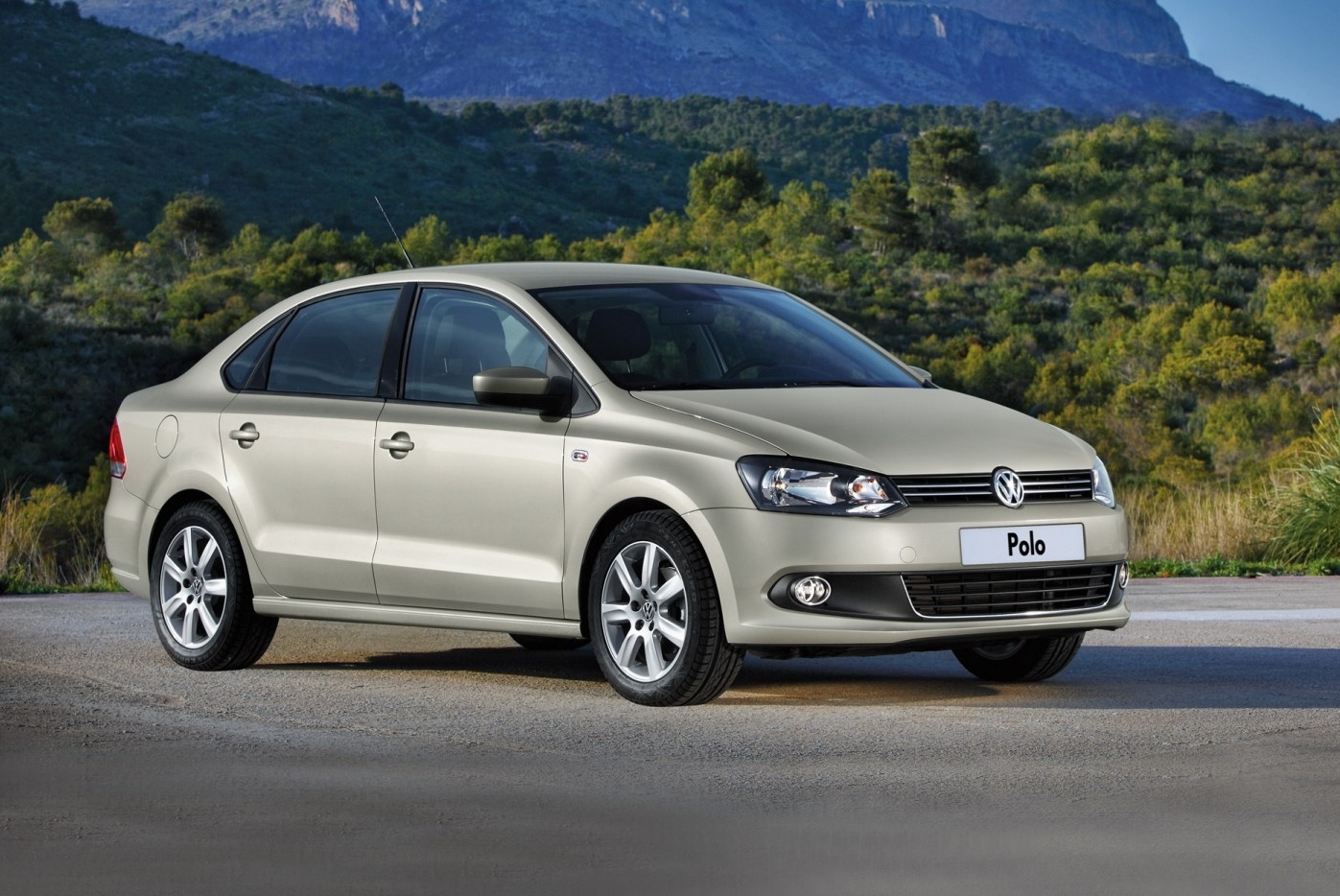 Volkswagen Polo Sedan цены, отзывы, характеристики Polo