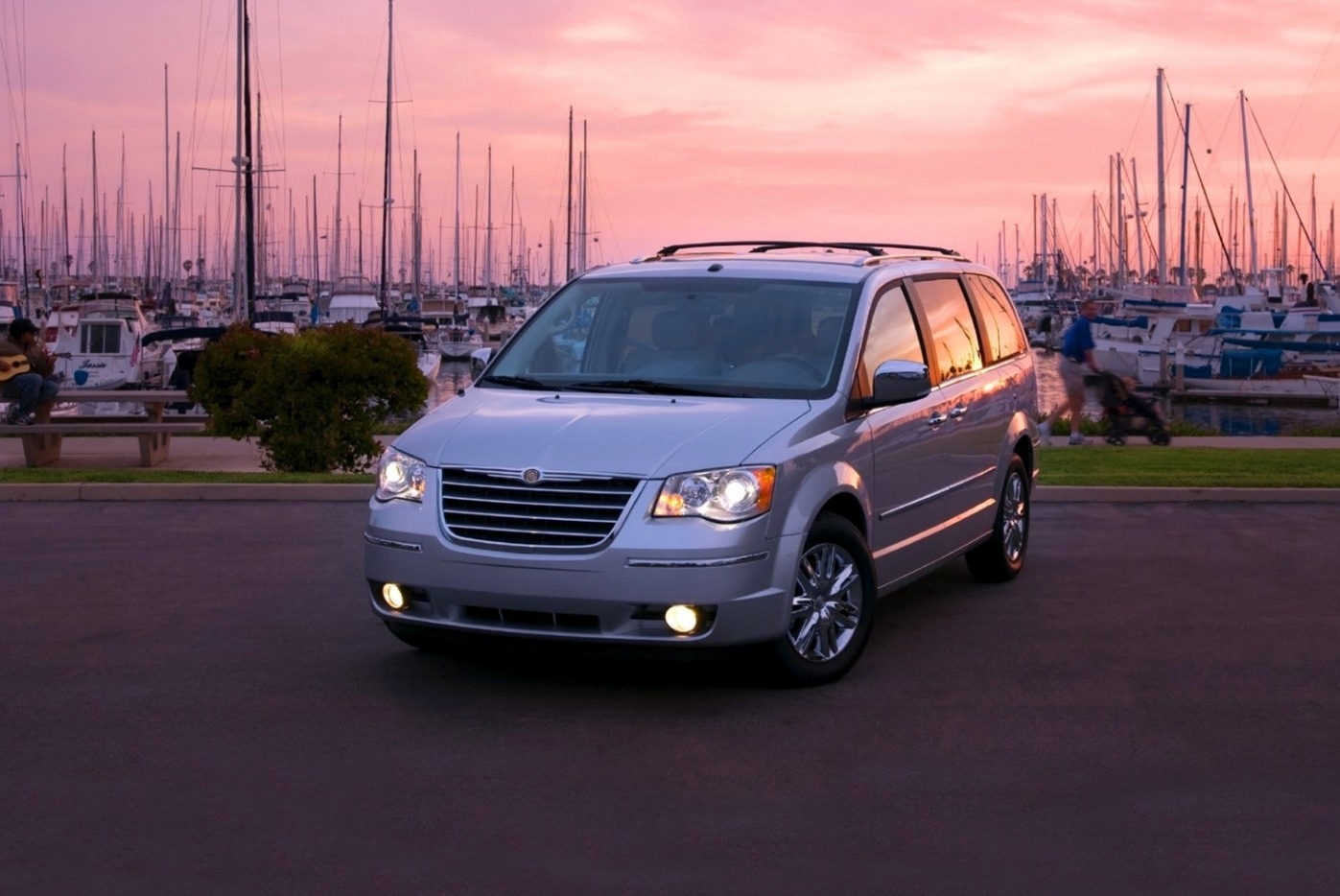 Chrysler Grand Voyager цены, отзывы, характеристики