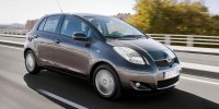 Toyota Yaris 5-  2010
