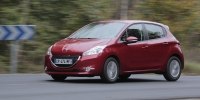 Peugeot 208 5-  2012