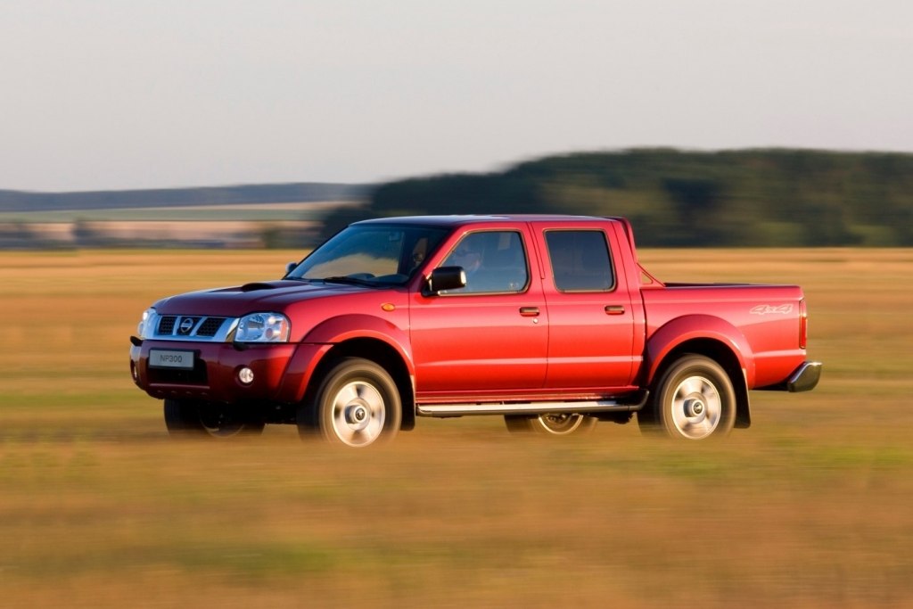 Nissan np300 регламент то