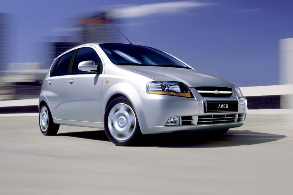 Chevrolet aveo хэтчбек фото