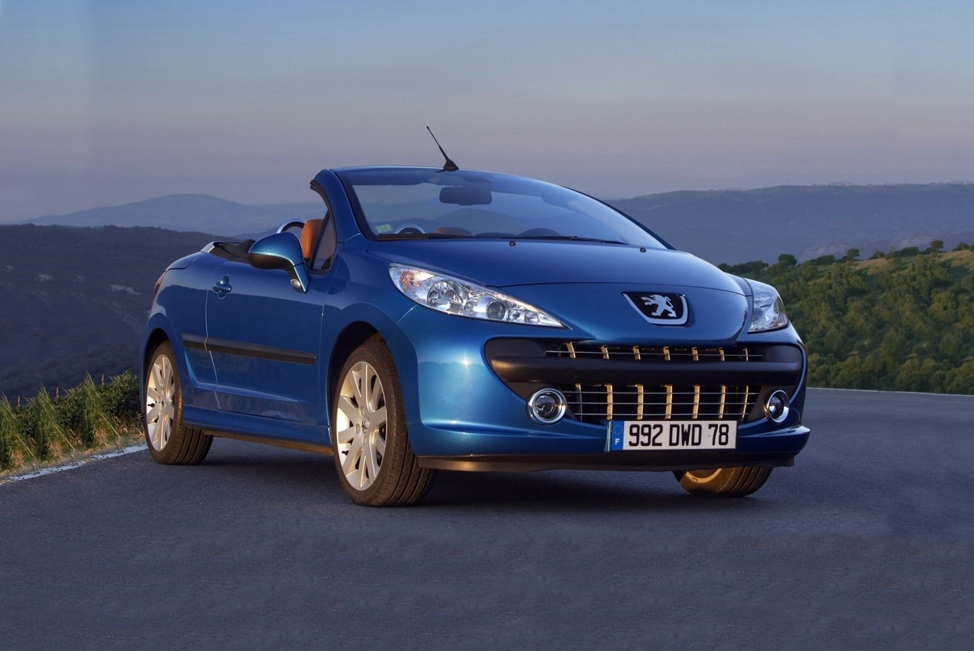 Peugeot 207 CC цены, отзывы, характеристики 207 CC от