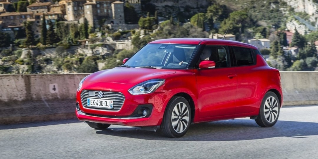 Suzuki swift первое поколение