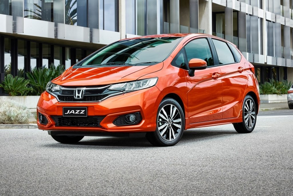 Автомобиль honda jazz