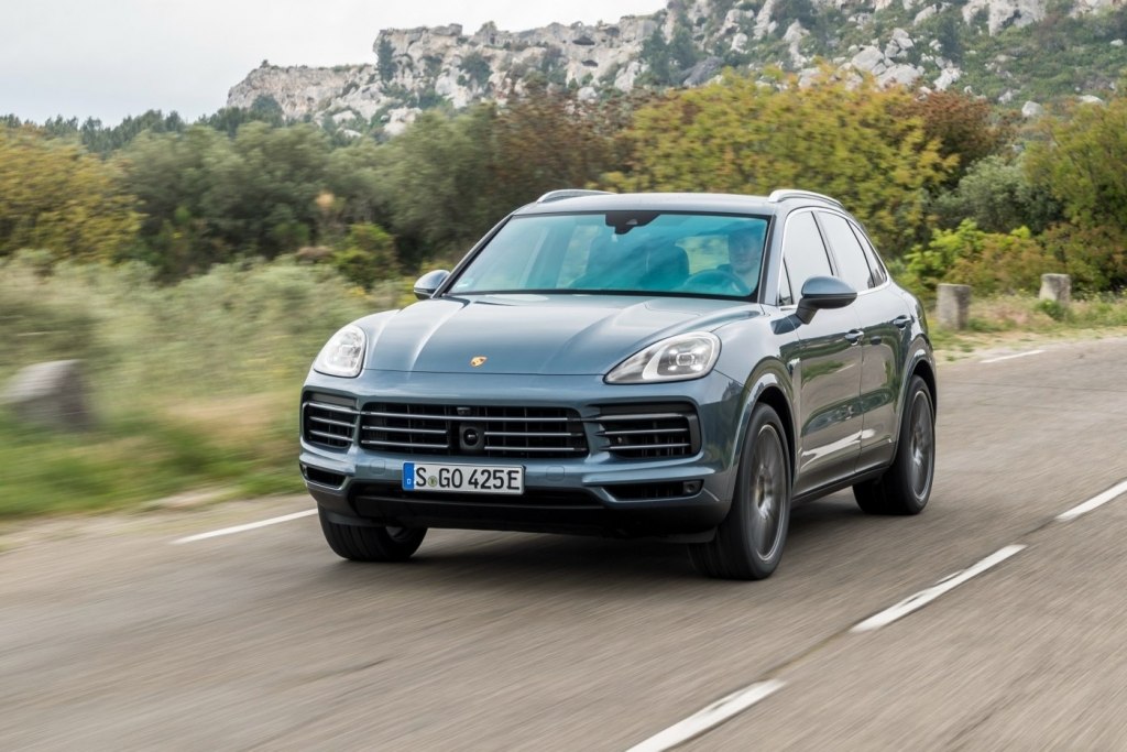 Электрический porsche cayenne