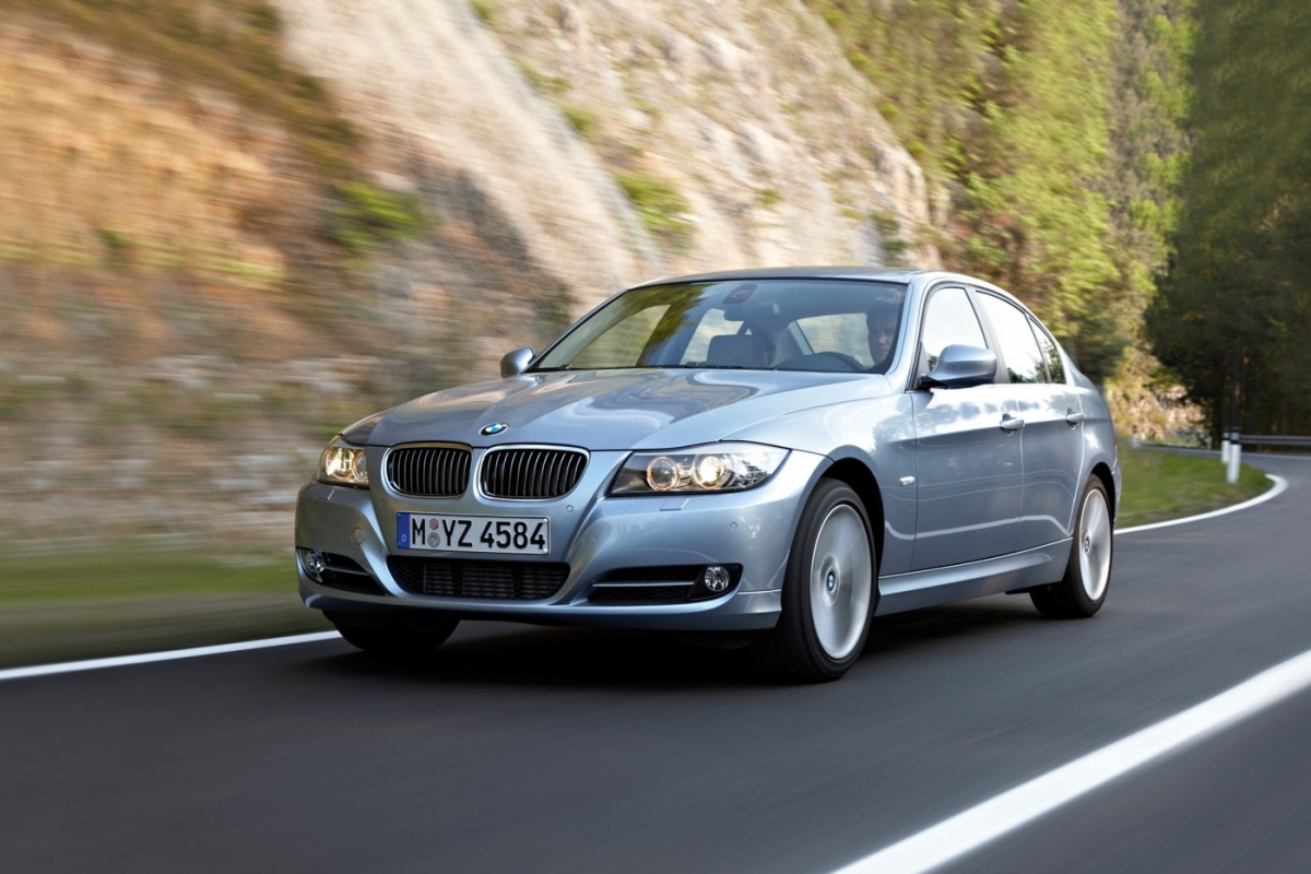 BMW 3 Series Sedan (E90) цены, отзывы, характеристики 3