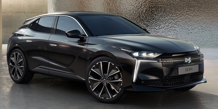 DS 4 E-Tense 2025