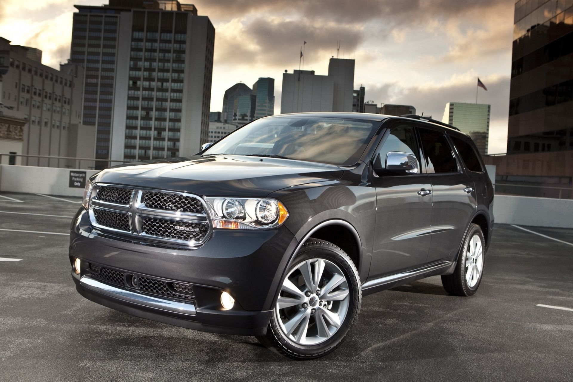 Dodge Durango - цены, отзывы, характеристики Durango от Dodge