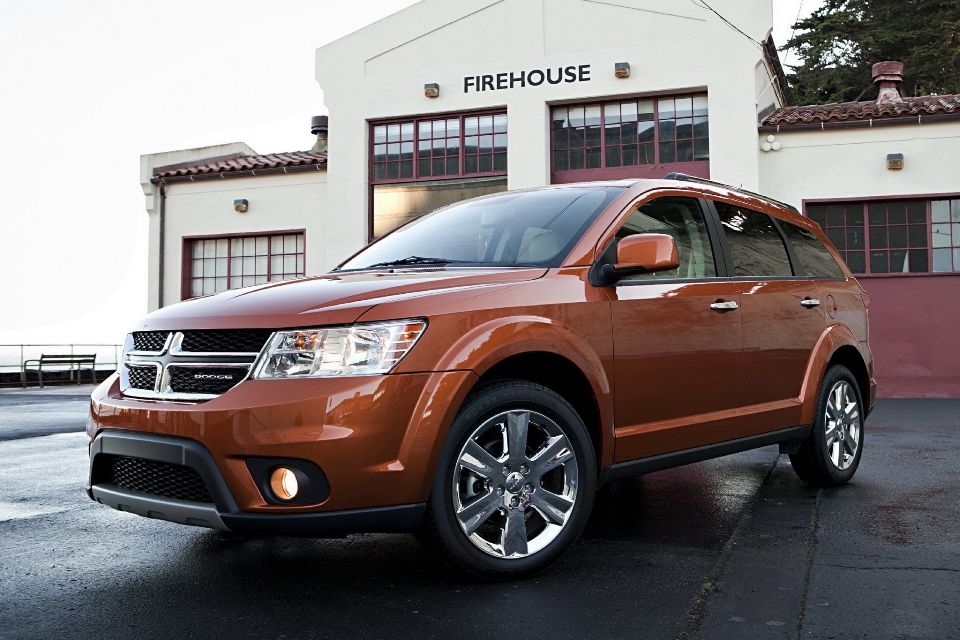 Dodge Journey - цены, отзывы, характеристики Journey от Dodge