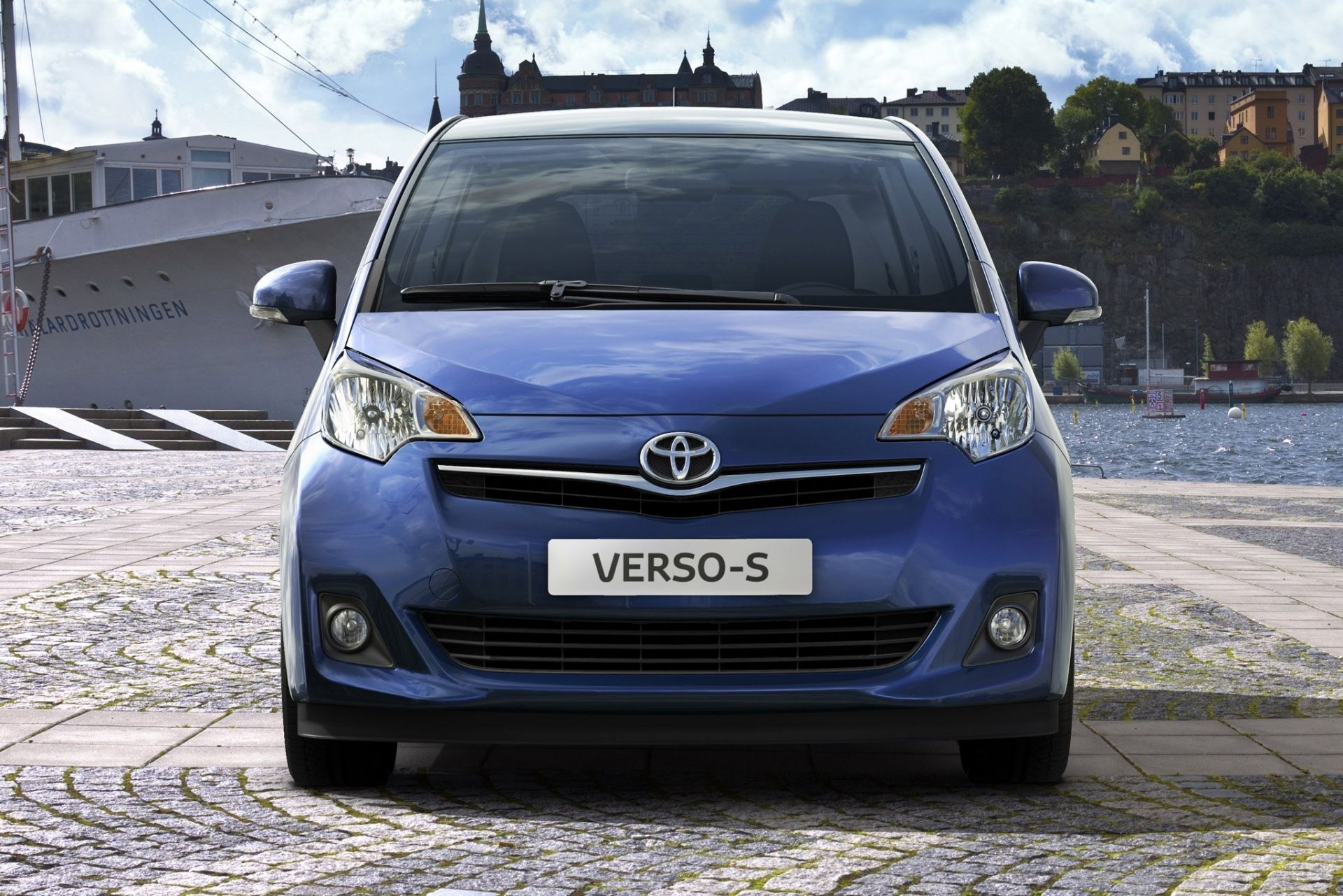 Toyota Verso-S - цены, отзывы, характеристики Verso-S от Toyota