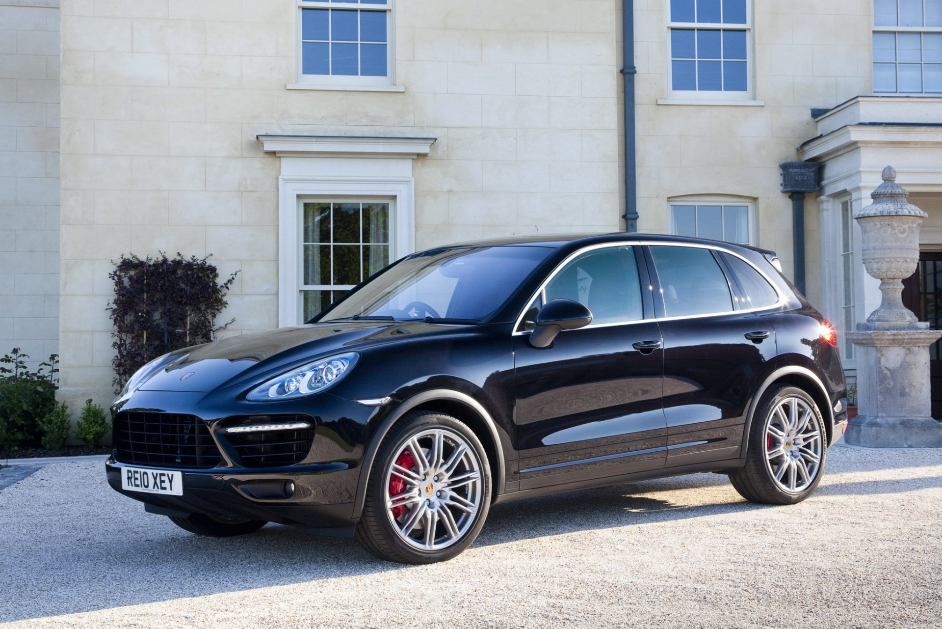 2010 porsche cayenne turbo s