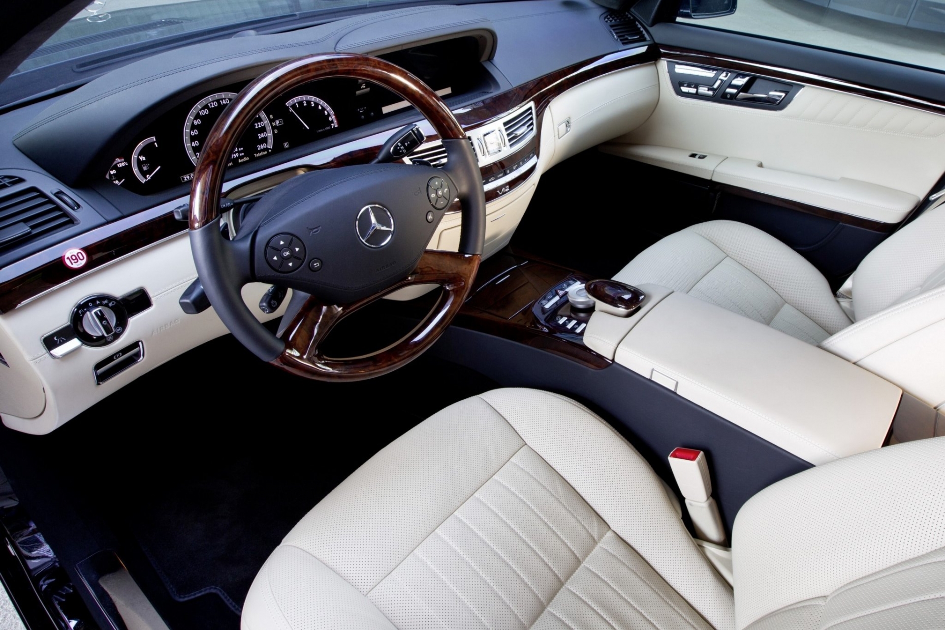 Фото Mercedes-Benz S-Class AMG (2005 - 2009), поколение W221