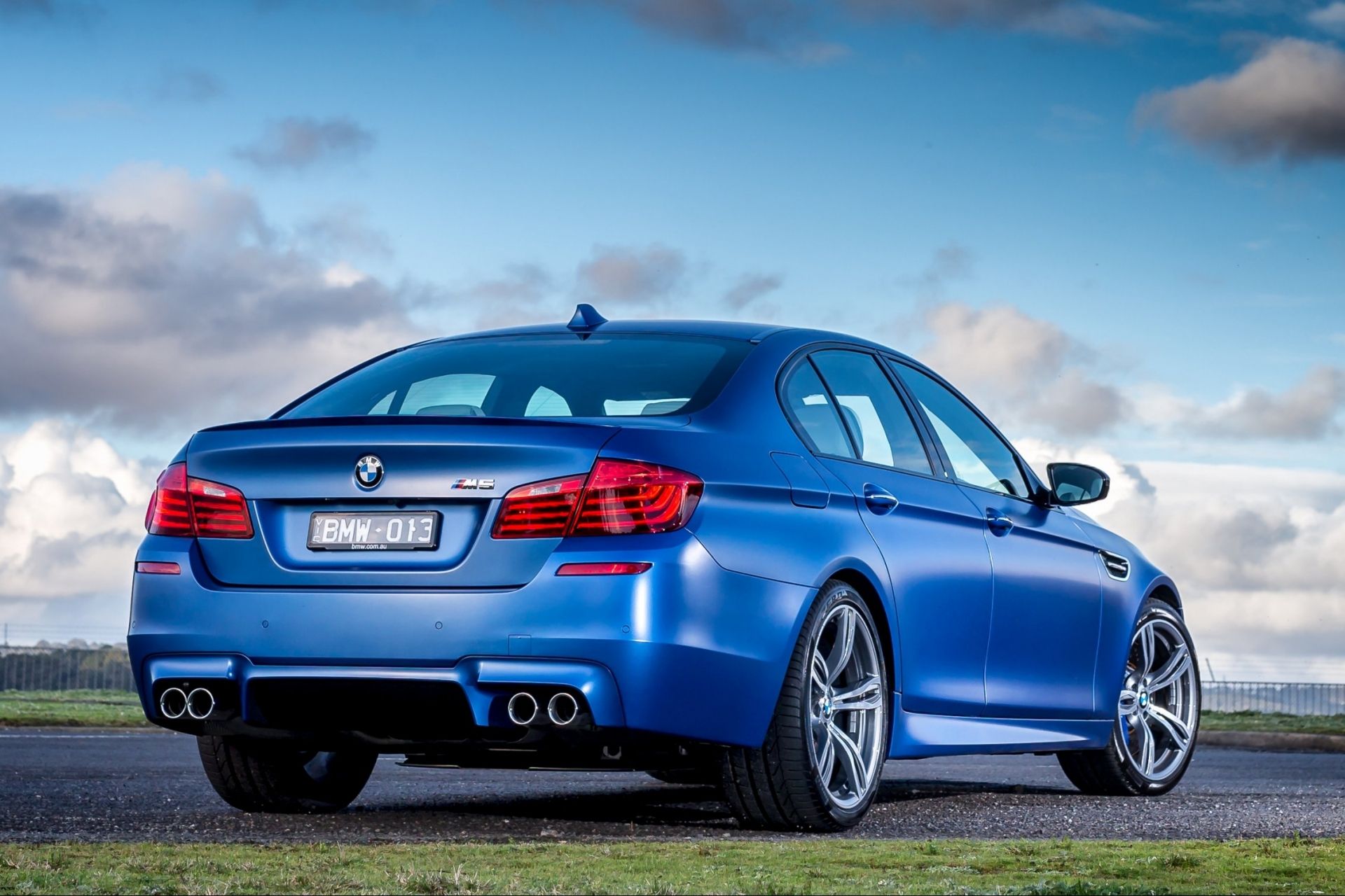 Bmw m5 год выпуска. БМВ м5 ф10. BMW m5 f50. BMW m5 f10 2015. BMW m5 f10 m5.