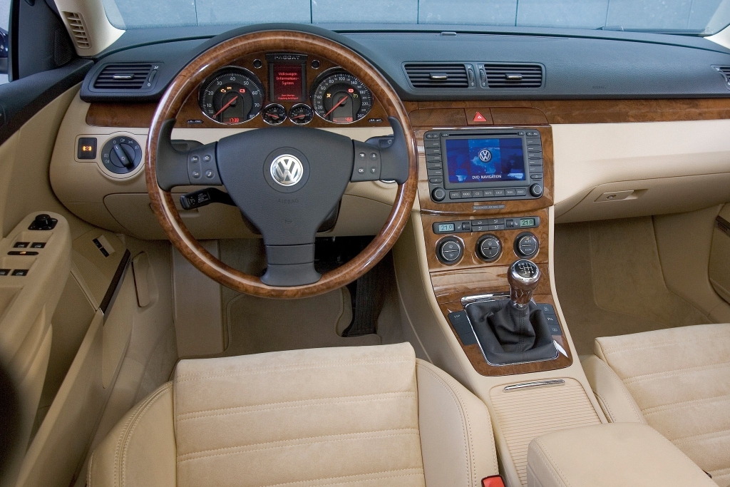 Характеристики Volkswagen Passat 2.0 TDI 4дв. седан, 170 л.с, 6АКПП, 2010 – 2014 г.в.