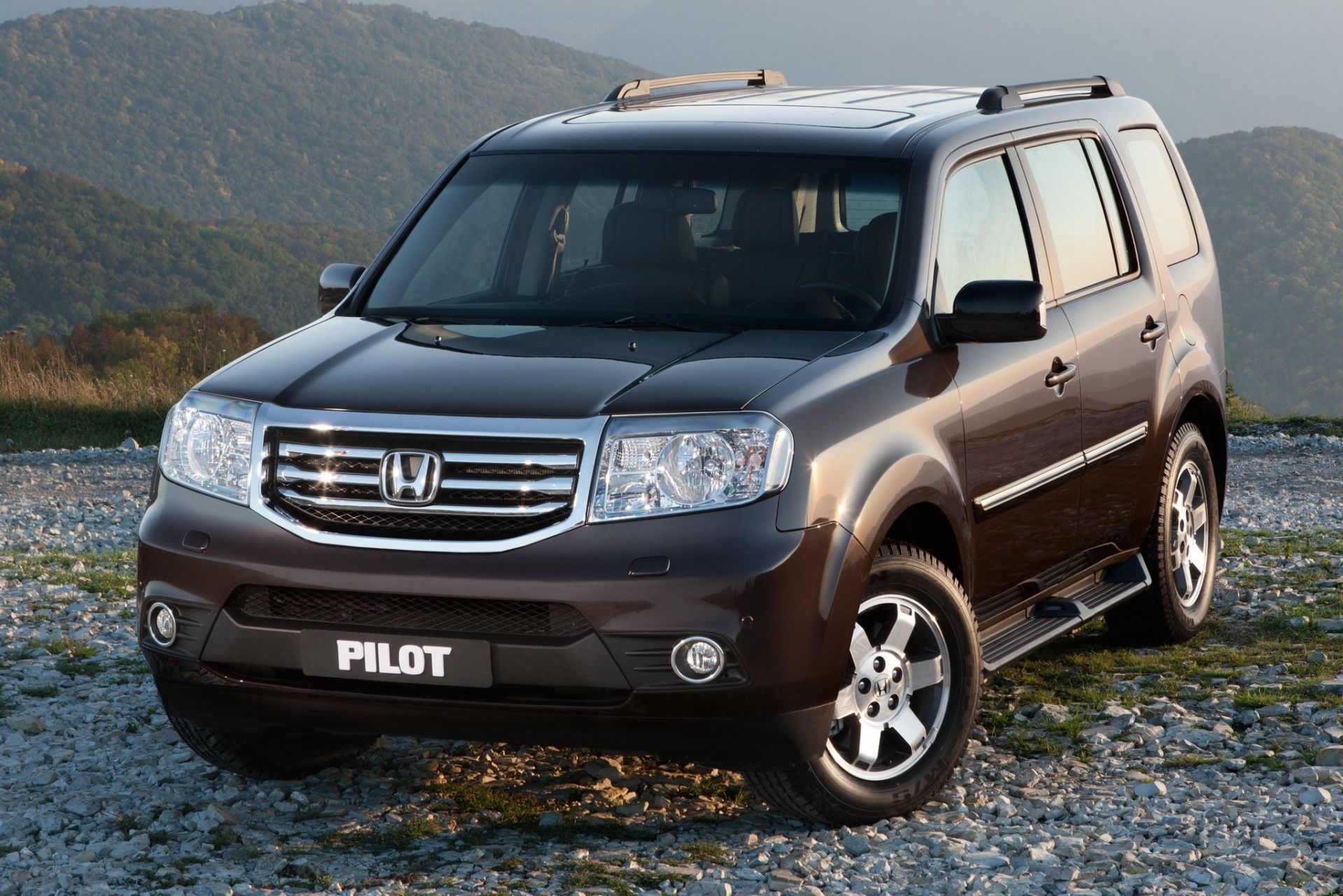 Honda pilot. Хонда пилот 2 Рестайлинг ключ. Хонда пилот 3.5 249 лошадиных сил. Разборка Хонда пилот 2 в Москве. Хонда пилот 3 Рестайлинг образцы тюнинга.