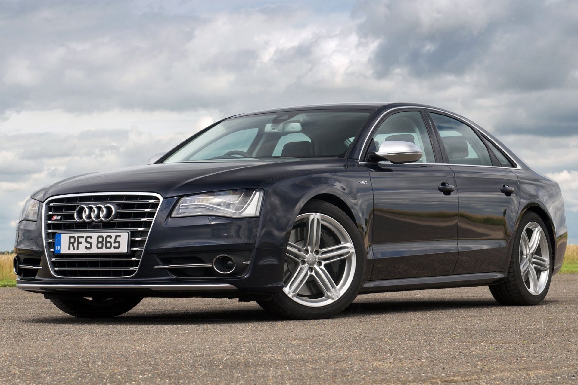 Audi s8 2012. Ауди s8 d4 2012. Audi s8 2018. Audi s8 d4.