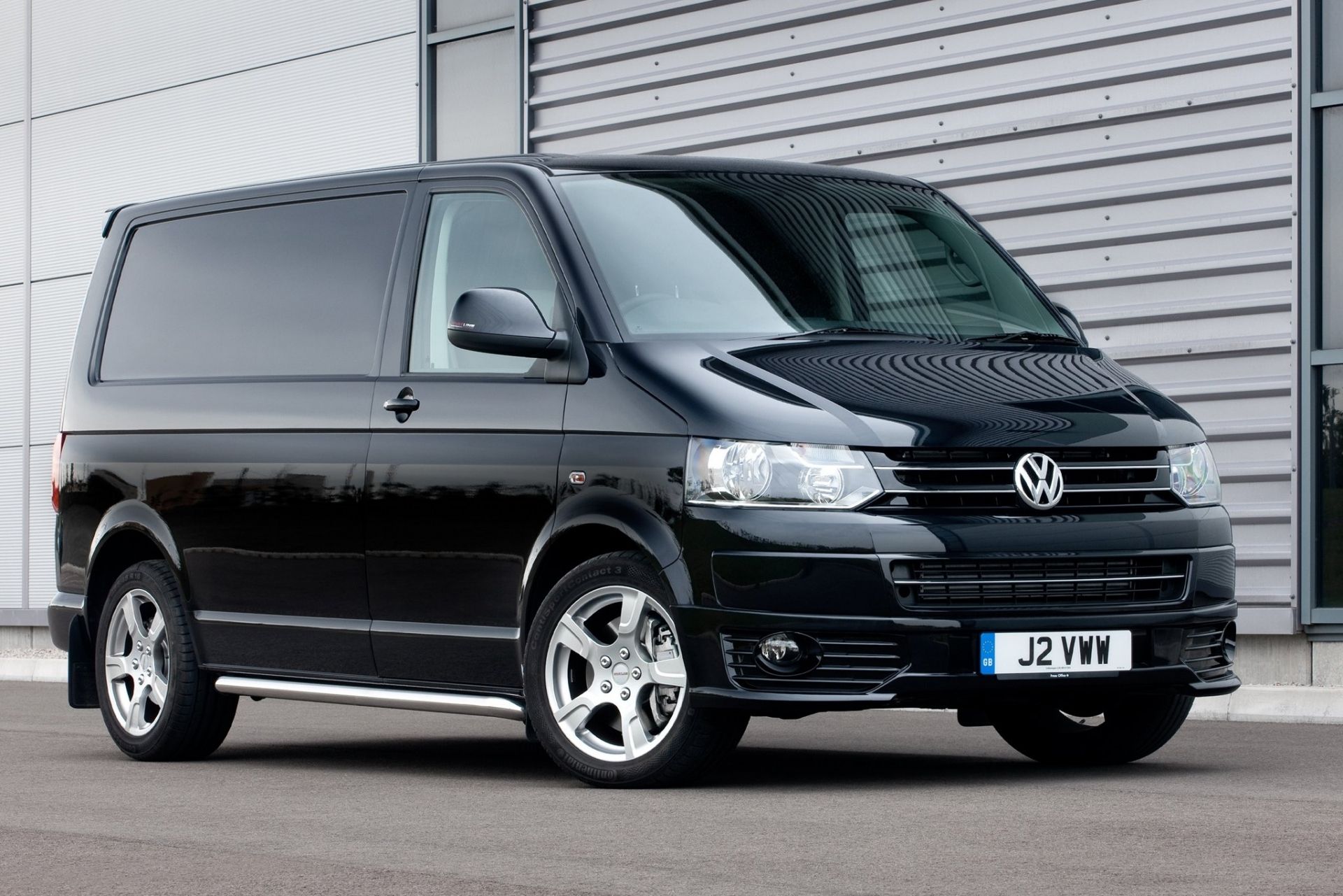 Фольксваген t5 tdi. Транспортер т5 2011. Vw transporter t5 2010. Фольксваген т5. Транспортер т5 2011.