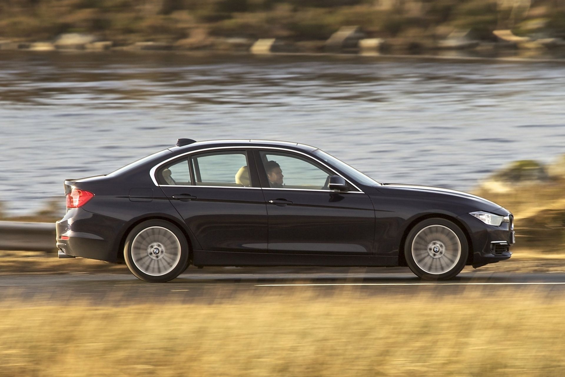 BMW 3-й серии (F30) — Википедия