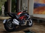  Ducati Diavel Carbon 13