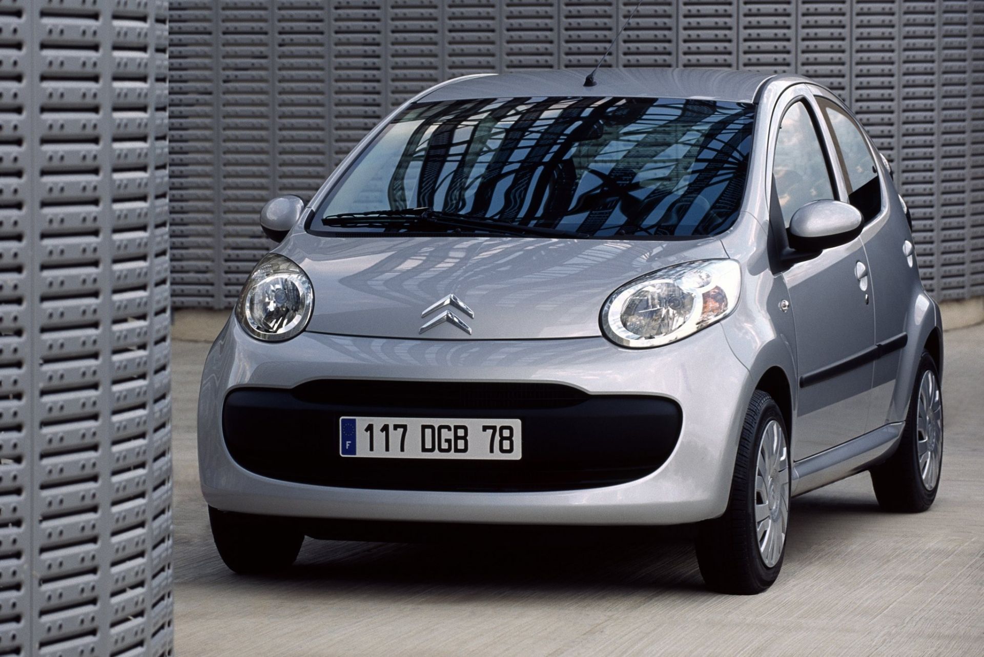 Citroen C1 5-ти дверный - цены, отзывы, характеристики C1 5-ти дверный от  Citroen