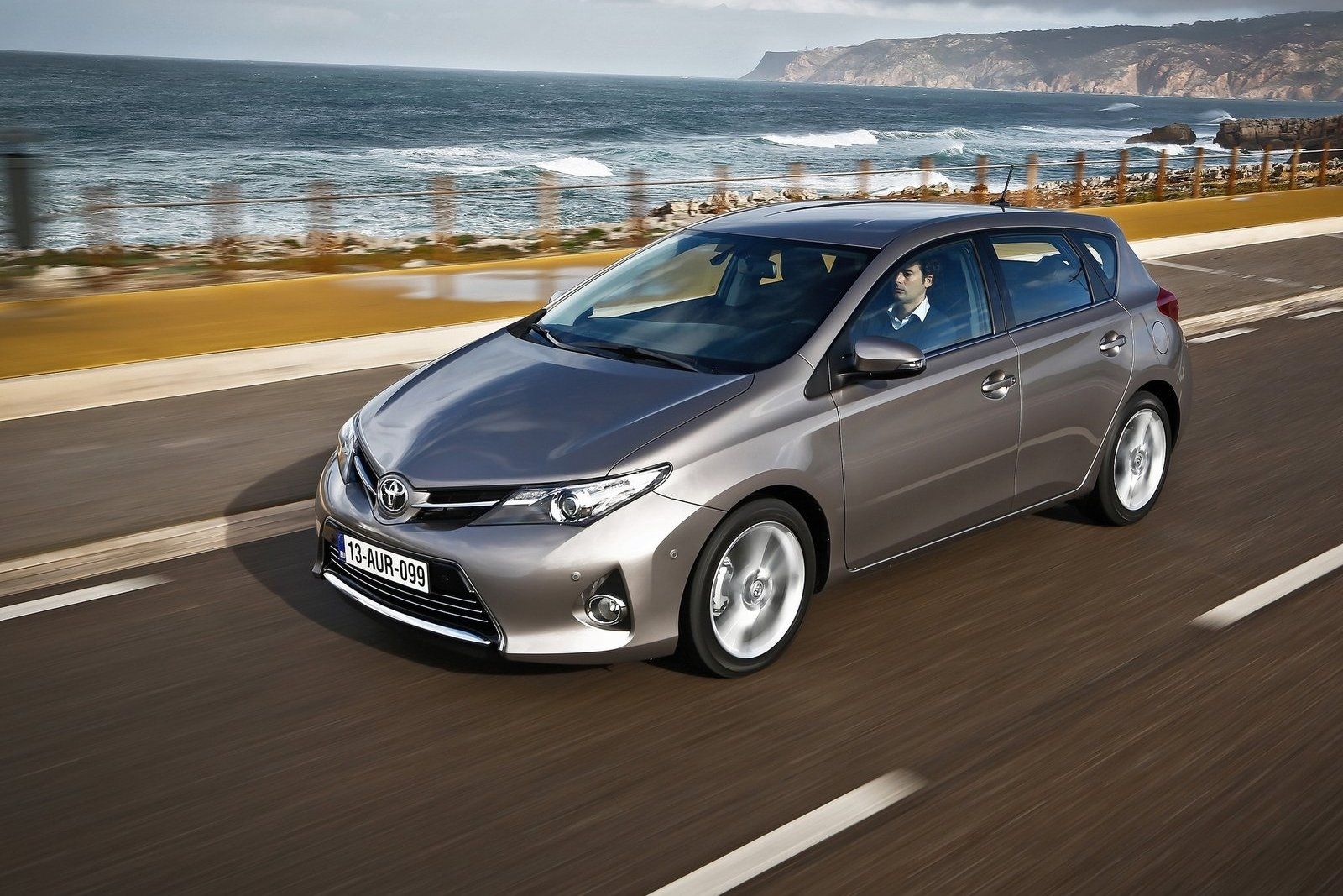 Toyota Auris 1.4. Toyota Auris 1.6. Toyota Auris Hatchback (2012 - 2019). Тойота аурис 2 поколение.