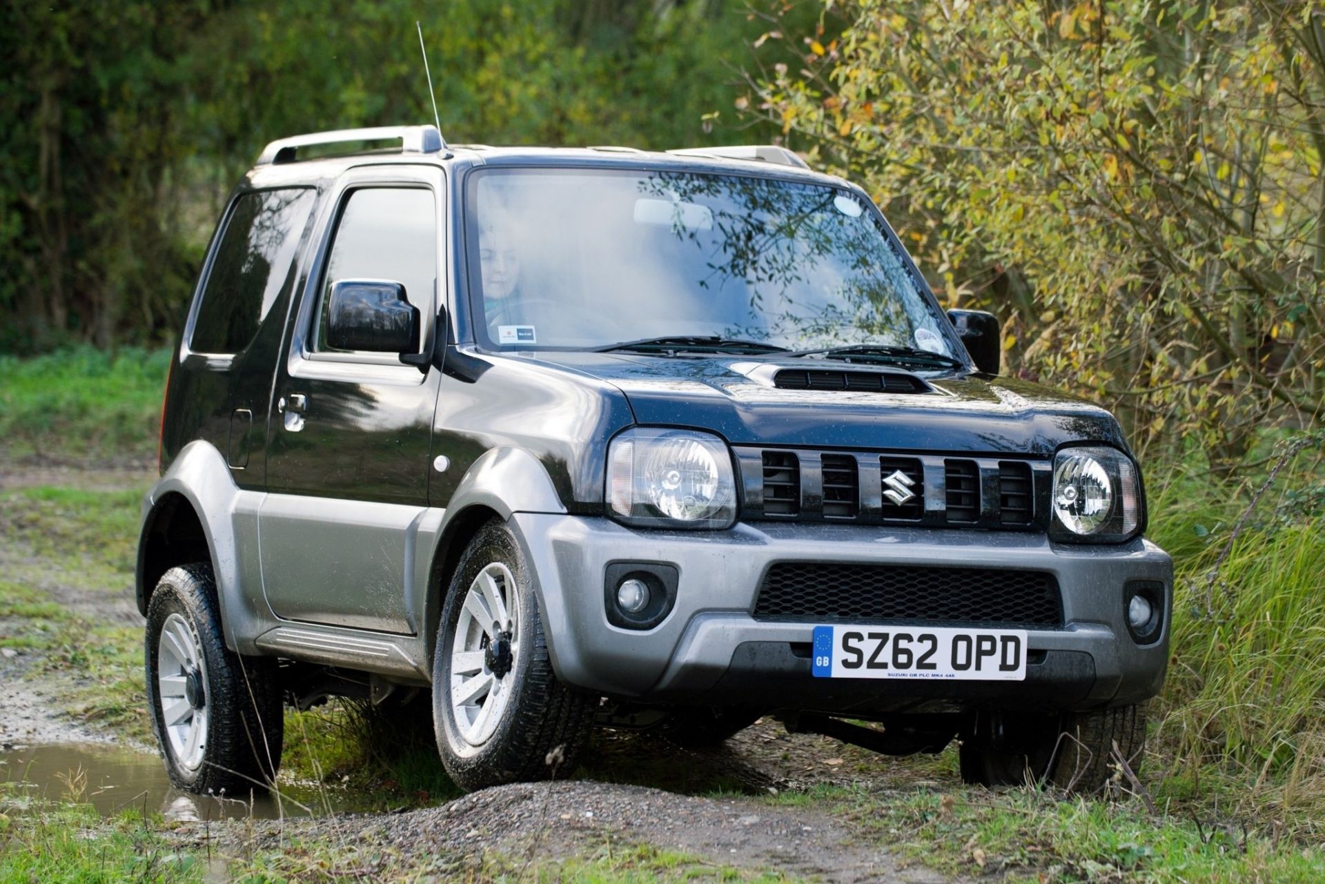 Стол в suzuki jimny