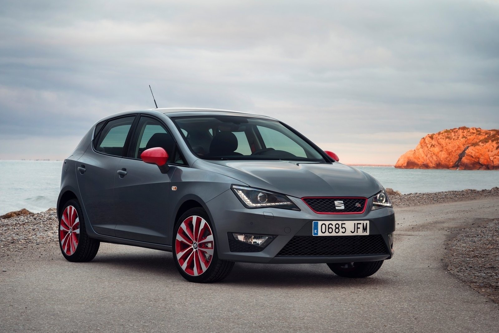 SEAT Ibiza FR - цены, отзывы, характеристики Ibiza FR от SEAT