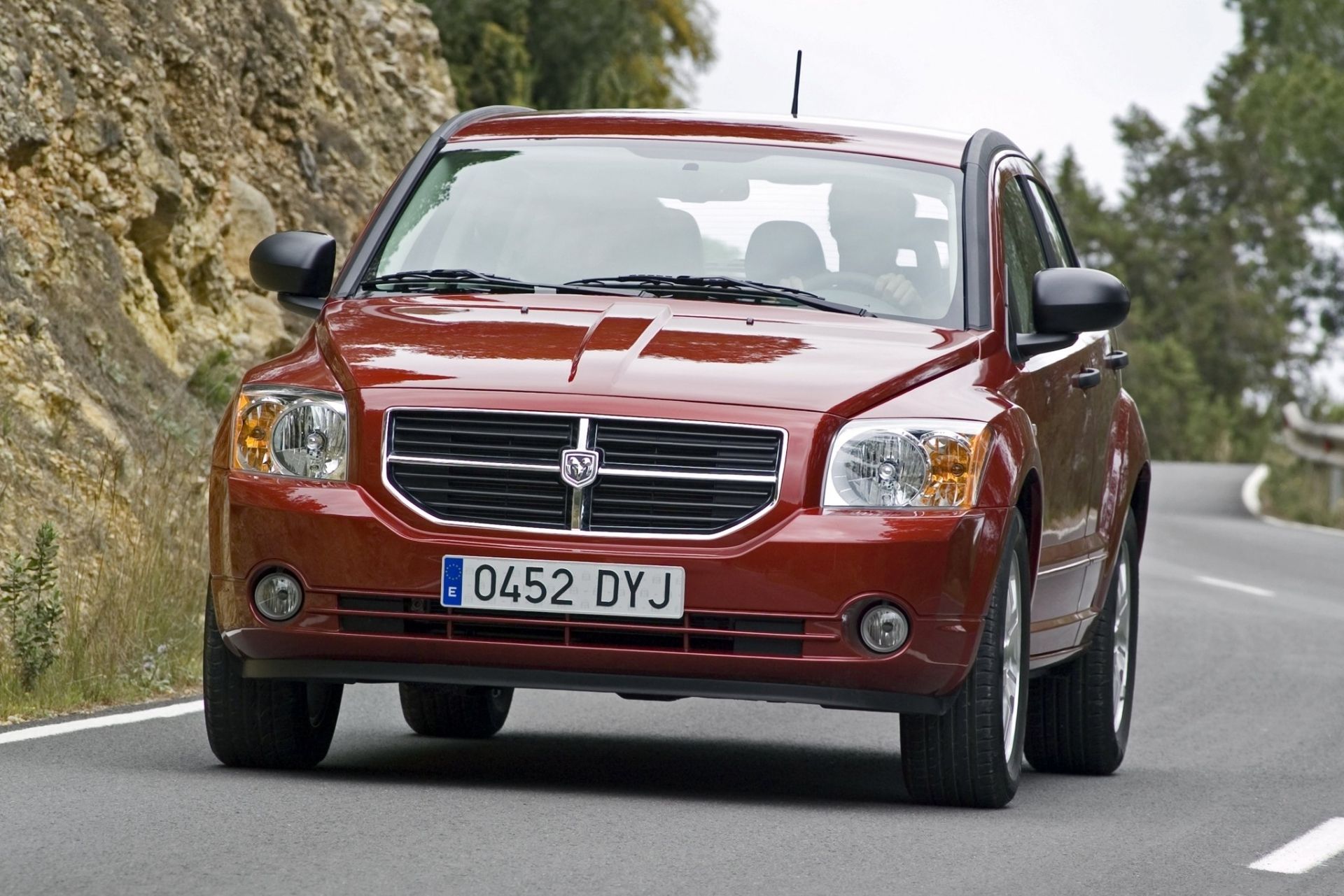 Книга по ремонту и эксплуатации автомобиля Dodge Caliber с года