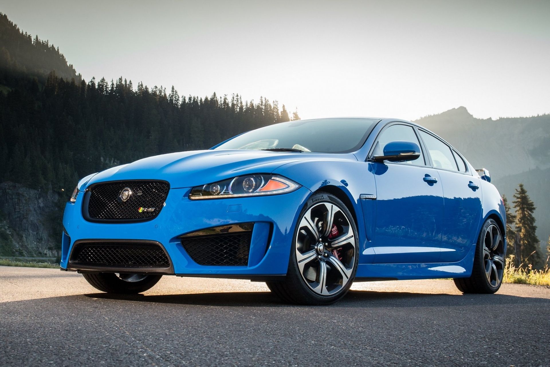 Jaguar XFR-S - цены, отзывы, характеристики XFR-S от Jaguar