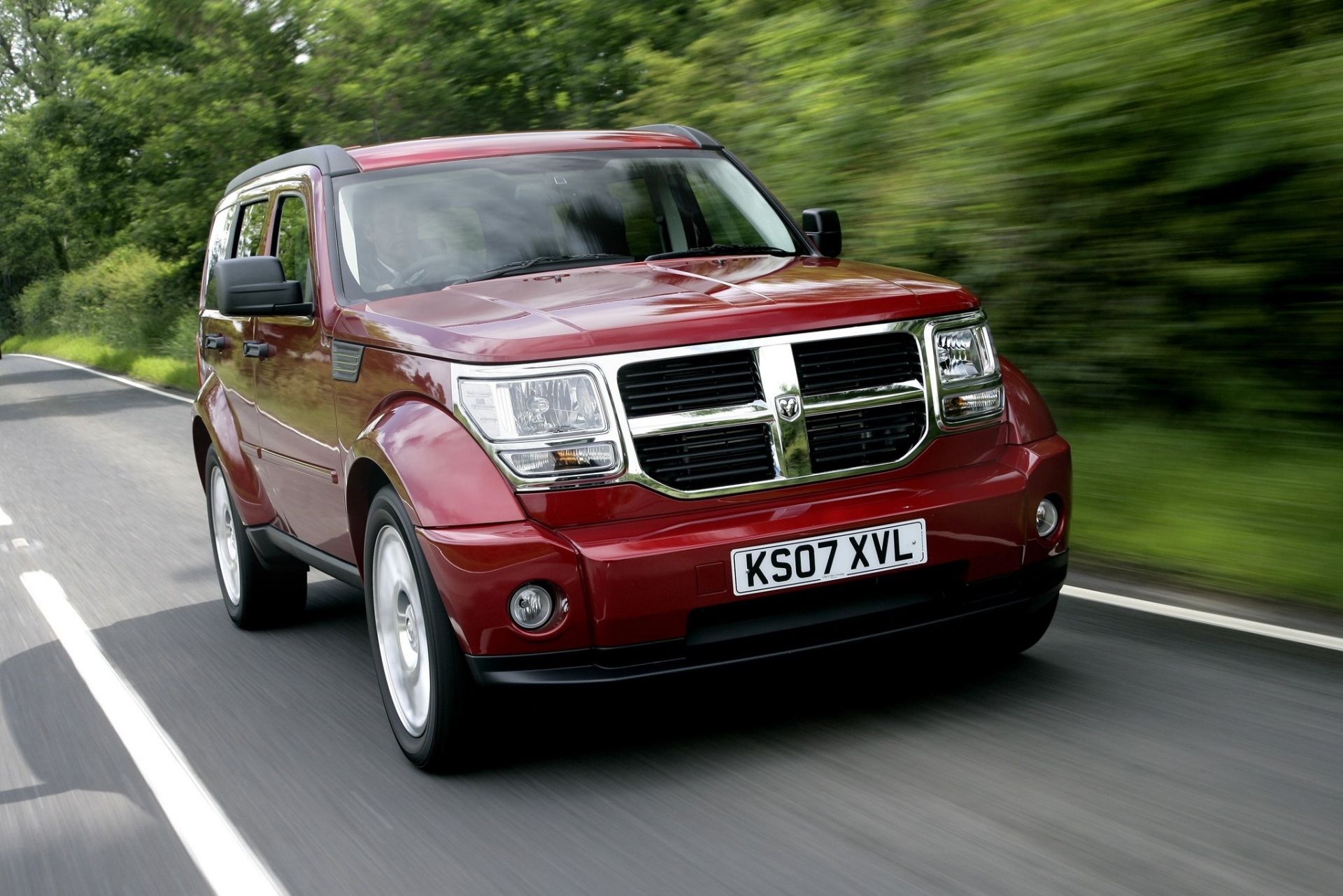 Dodge Nitro - цены, отзывы, характеристики Nitro от Dodge