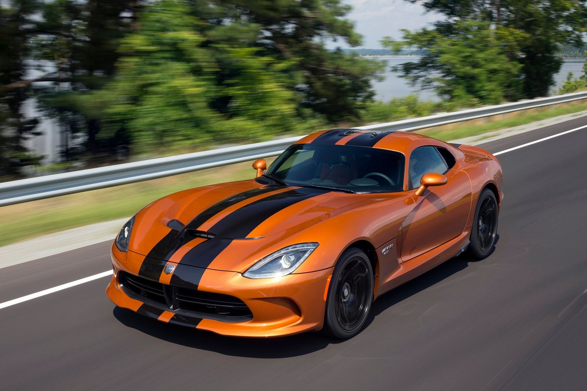 Dodge SRT Viper - цены, отзывы, характеристики SRT Viper от Dodge