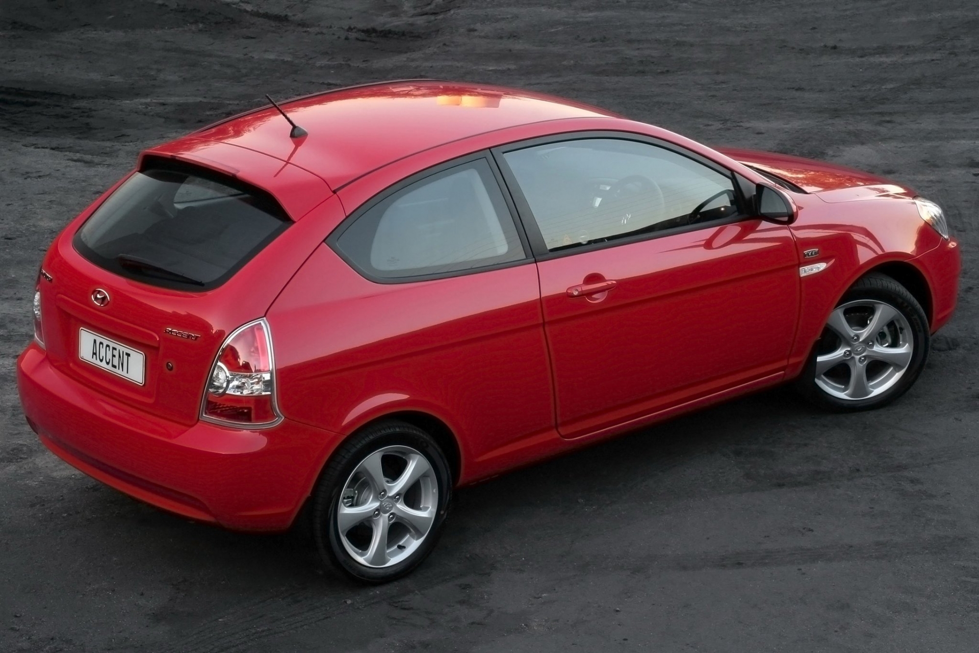 Хэтчбек купить красноярск. Hyundai Accent 3. Хендай акцент 2008 3 поколение. Хендай акцент 2007 хэтчбек. Hyundai Accent III (2006-2011).