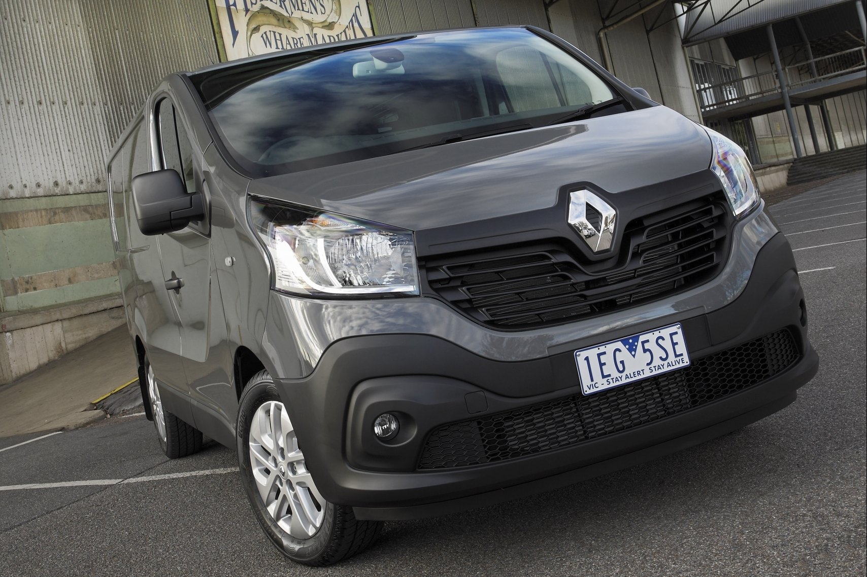 Renault Trafic Fourgon - цены, отзывы, характеристики Trafic Fourgon от  Renault