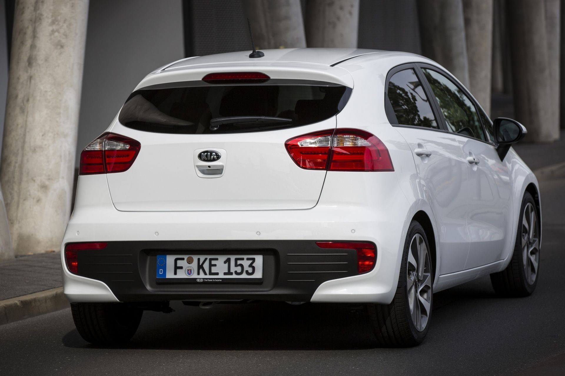 KIA Rio Hatchback - цены, отзывы, характеристики Rio Hatchback от KIA