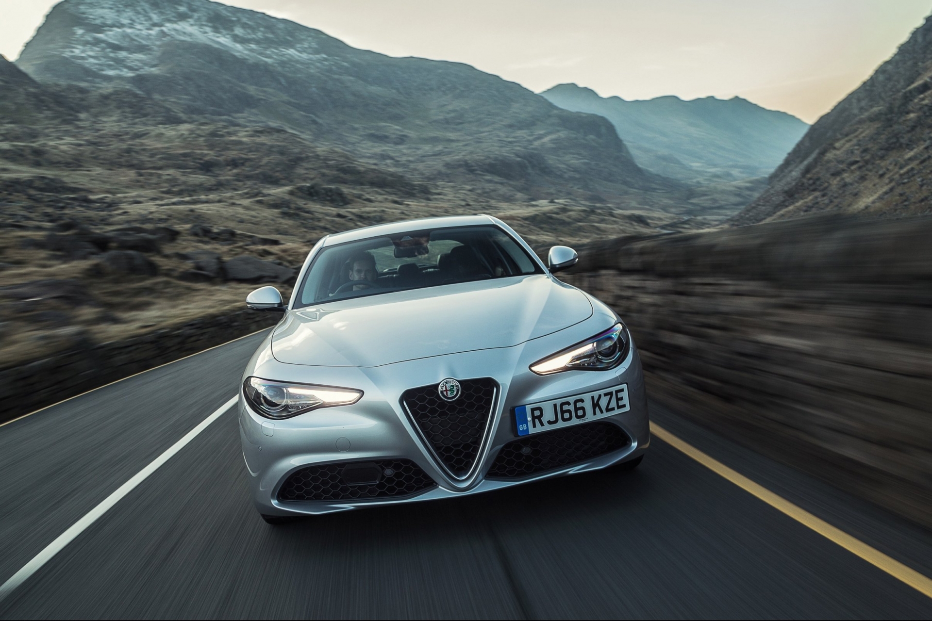 Alfa Romeo Giulia - цены, отзывы, характеристики Giulia от Alfa Romeo