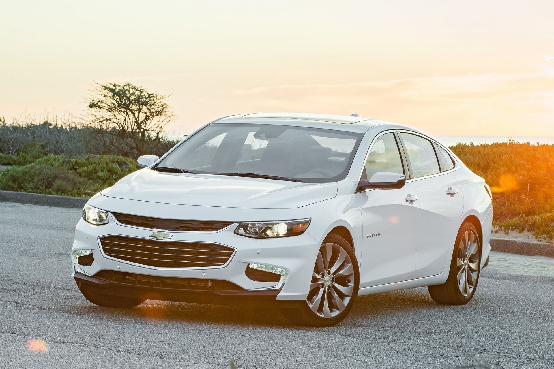 Chevrolet Malibu - цены, отзывы, характеристики Malibu от Chevrolet